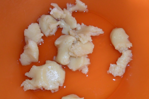 Pralinky s brandy, marcipánom a bielou čokoládou (fotorecept) - obrázok 4