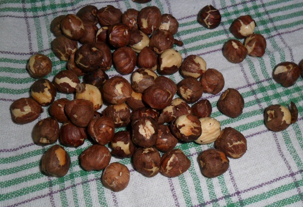 Jahodovo - čokoládovo - orieškové pralinky (fotorecept) - obrázok 3