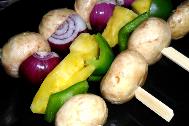 Špíz s mätovou omačkou a omáčkou z pečeného cesnaku (fotorecept) - obrázok 4