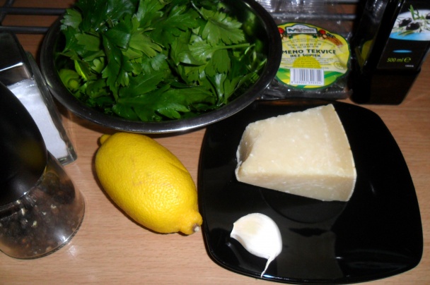 Makaróny s petržlenovým pestom (fotorecept) - obrázok 1