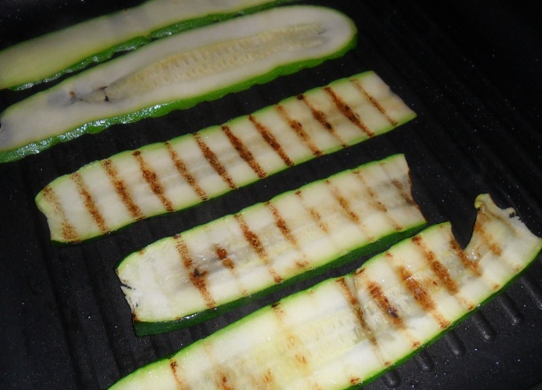 Cuketové ravioli s rýdzikmi, feniklom a hráškovým pyré (fotorecept) - obrázok 2