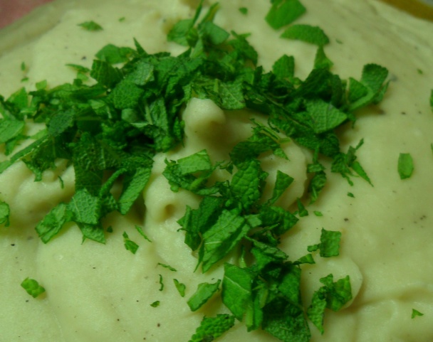 Chlebové paličky s fazuľovo - cesnakovou omáčkou (fotorecept) - obrázok 12