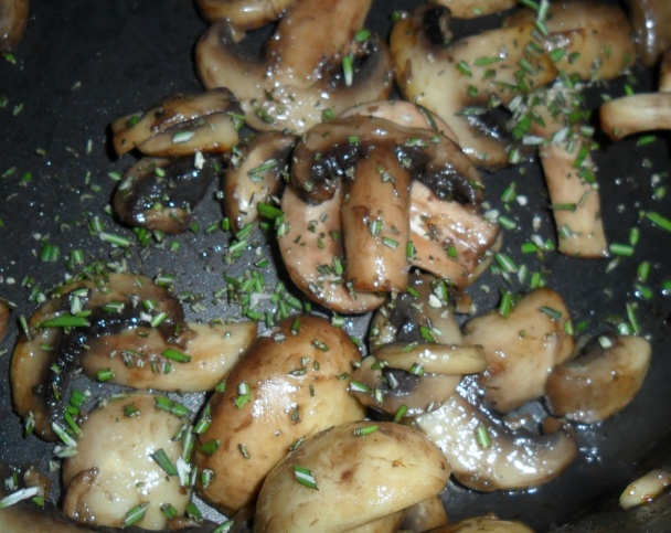 Polenta s karamelizovanou cibuľou (fotorecept) - obrázok 12