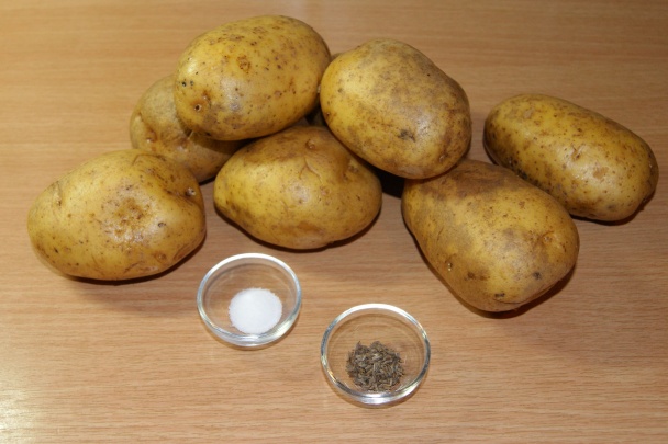 Zemiakový šalát so stonkovým zelerom a avokádom (fotorecept) - obrázok 1