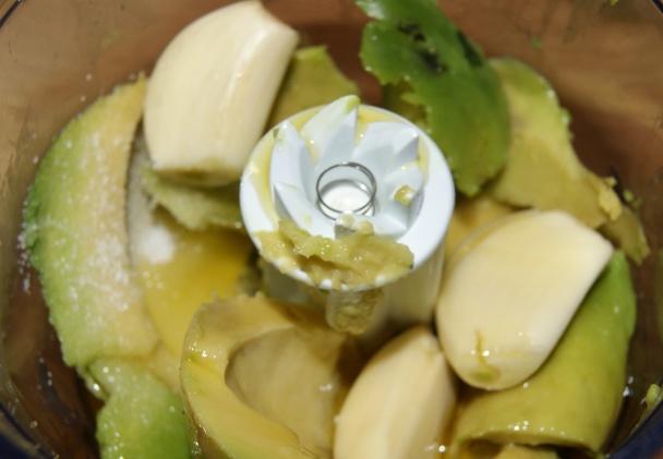 Zemiakový šalát so stonkovým zelerom a avokádom (fotorecept) - obrázok 6