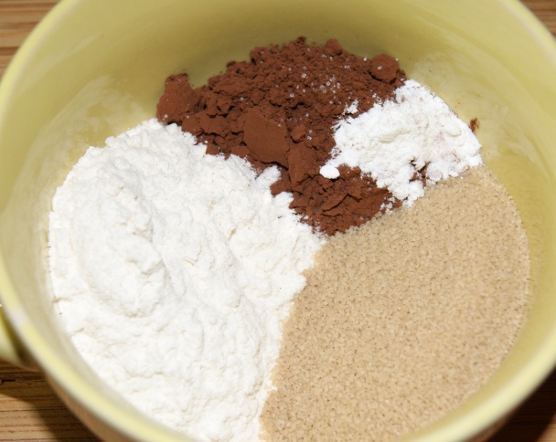 Hrnčekové koláčiky z mikrovlnky - bez vajíčok (fotorecept) - obrázok 1