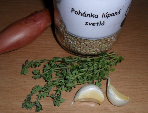 Cícerovo - jablkové fašírky s kapustou a pohánkou (fotorecept) - obrázok 9