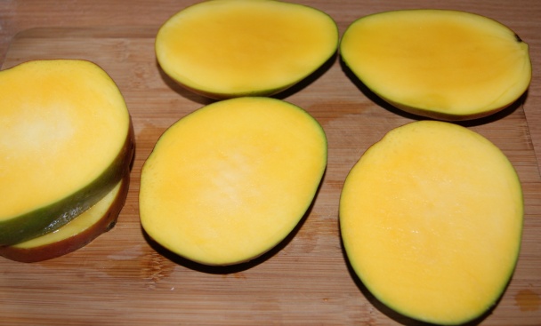 Mango brûlée a banánové lievance (fotorecept) - obrázok 5