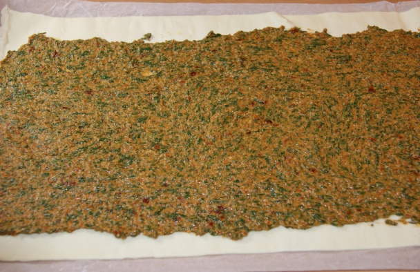 Lístkové špirálky so sušenými paradajkami, špenátom a mandľami (fotorecept) - obrázok 7