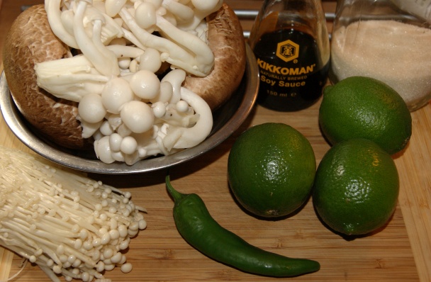 Polievka s tofu, hubami a limetkou (fotorecept) - obrázok 2