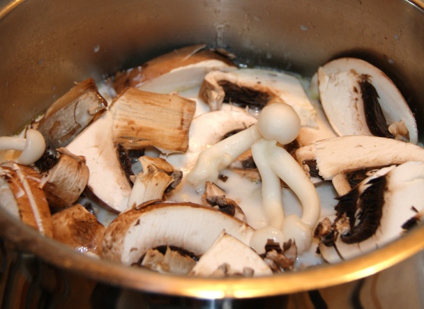 Polievka s tofu, hubami a limetkou (fotorecept) - obrázok 4