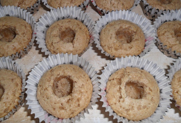 Jablkové koláčiky s vanilkovo - karamelovým krémom (fotorecept) - obrázok 15