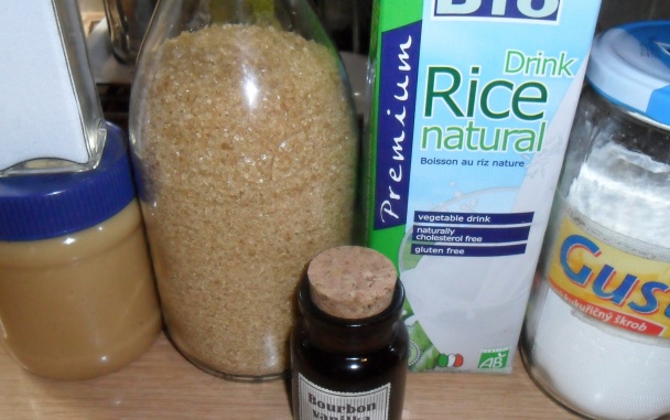 Arašidy, banány a čokoláda v lístkovom ceste (fotorecept) - obrázok 1