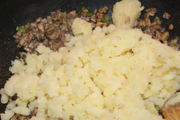 Tekvicový prívarok so zemiakovo - hubovými plackami (fotorecept) - obrázok 4