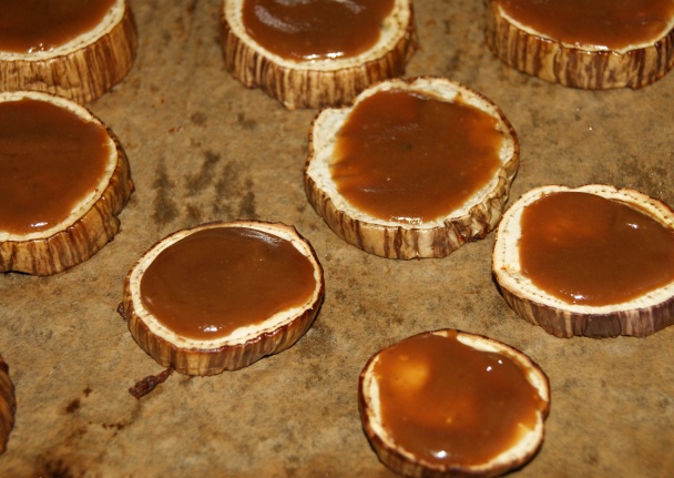 Baklažán, miso a hrachové výhonky (fotorecept) - obrázok 4