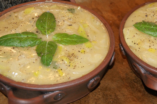 Zapekané zemiaky s cibuľou, pórom a droždím (fotorecept) - obrázok 7