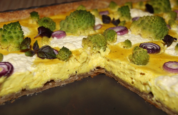 Tofu koláč s brokolicou Romanesco a cibuľkou (fotorecept) - obrázok 9