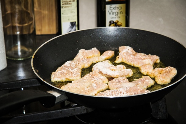 Kuracie medailóniky so syrovou omáčkou (fotorecept) - obrázok 3