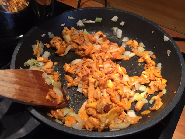 Kukuričný krém s tuniakom a kuriatkami (fotorecept) - obrázok 4