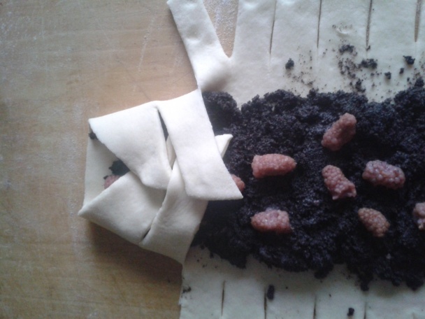 Pletený makový koláč s višňami (fotorecept) - obrázok 3