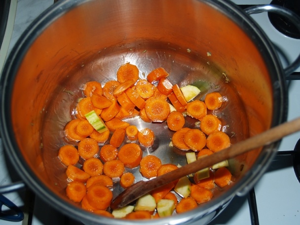 Polievka zo zeleninky - obrázok 2