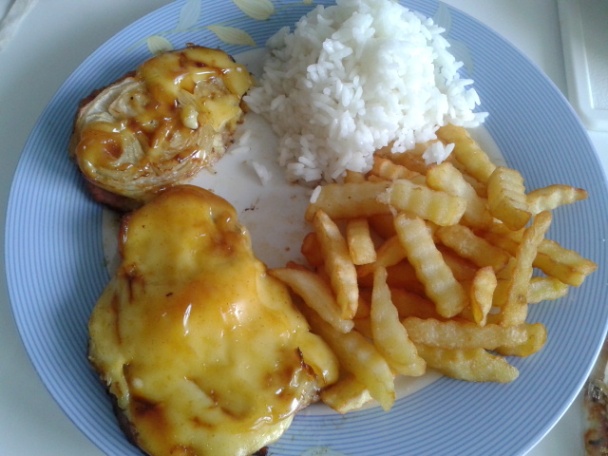 Zapečené rezne s cibuľou a tatárkou - obrázok 4