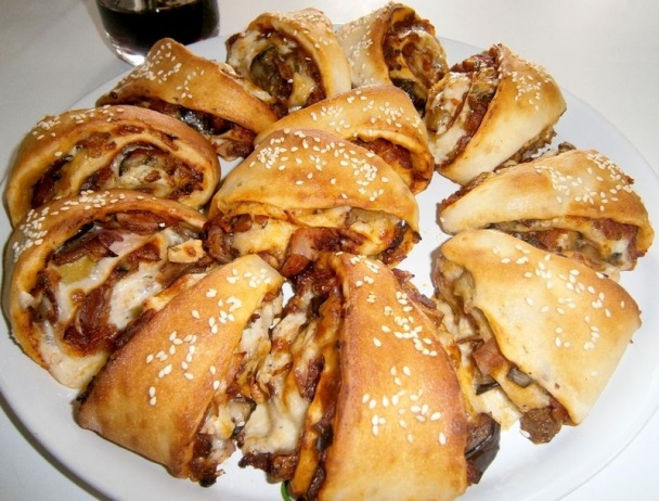 Pikantné slimáky s pizza náplňou (fotorecept) - obrázok 7