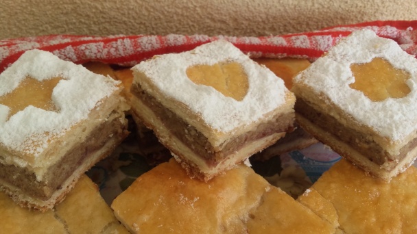 Orechové rezy z dvojakého cesta - obrázok 10