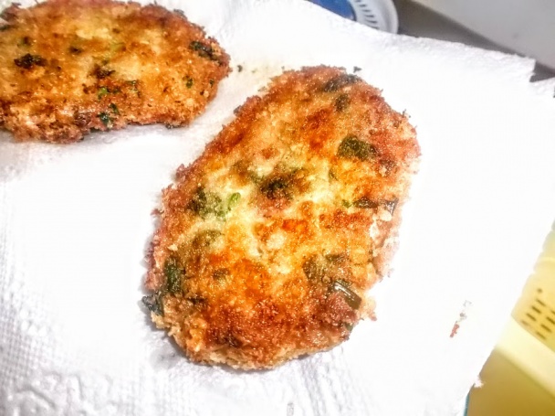 Placky so žihľavou zo zvyšnej zemiakovej kaše (fotorecept) - obrázok 4