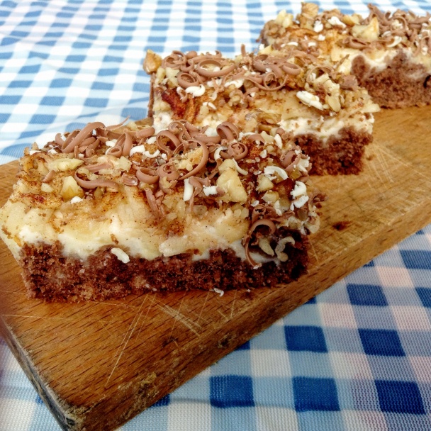 Tvarohovo-jablkový koláč na podstielke z mrveničky (fotorecept) - obrázok 12