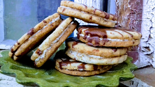 Orechové karičky s krémom z opražených orechov (fotorecept) - obrázok 7