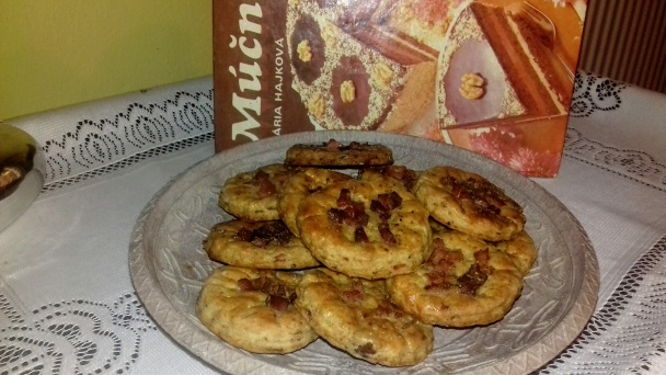 Slané zemiakové koláčiky s údeným (fotorecept) - obrázok 5