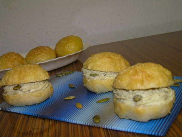 Slané žemličky s nátierkou z tekvicových jadierok (fotorecept) - obrázok 6