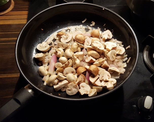 Maslové rizoto s krevetami a hubami na víne (fotorecept) - obrázok 1