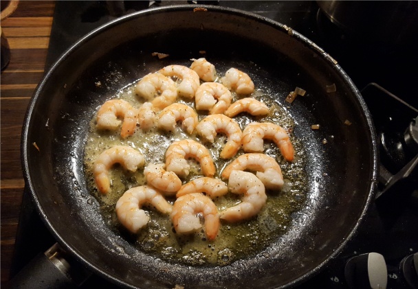 Maslové rizoto s krevetami a hubami na víne (fotorecept) - obrázok 5