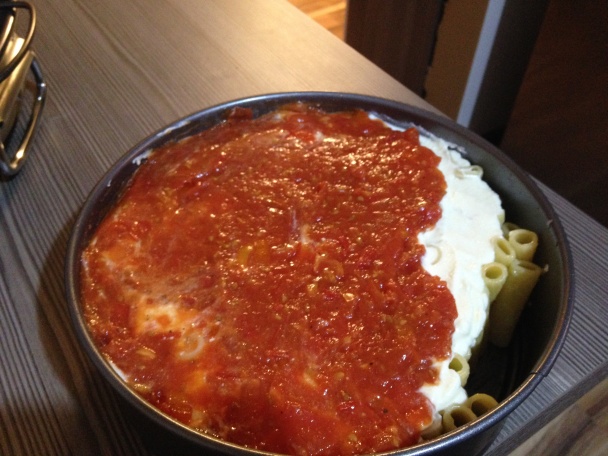 Slaný koláč z rigatoni a.k.a. Rigatoni Pie (fotorecept) - obrázok 3