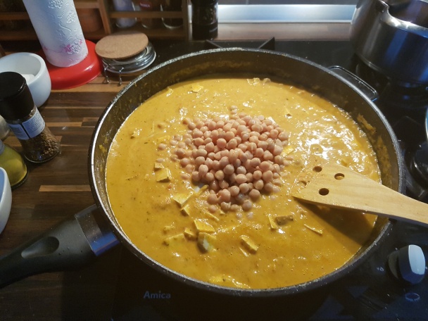 Tofu karí s cícerom a špenátom (fotorecept) - obrázok 5