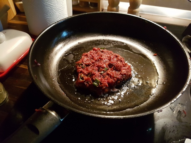 Cviklový burger so zelerovými hranolkami (fotorecept) - obrázok 5