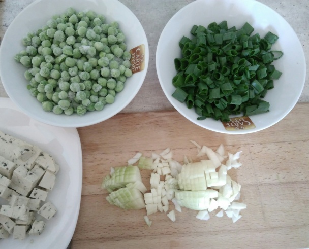 Tofu s hráškom a polentou (fotorecept) - obrázok 1