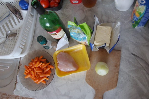 Kuracie steaky s vínovo-cibuľovou omáčkou - obrázok 1