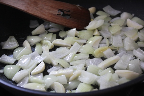 Prudko cesnaková brokolica so šampiňónmi a s cuketou (fotorecept) - obrázok 3
