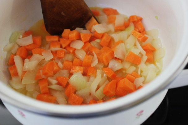 Špagety s kuriatkovou omáčkou (fotorecept) - obrázok 4