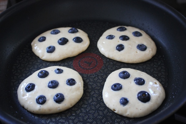 Ovsené proteínové lievance s čučoriedkami (fotorecept) - obrázok 6