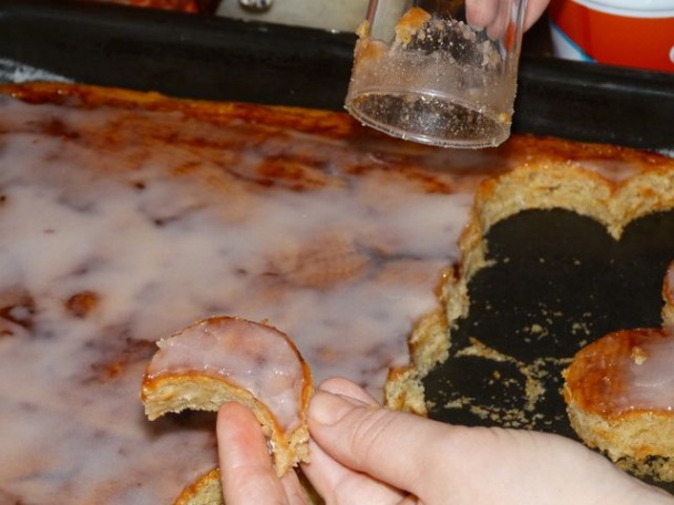 Ovocno-tvarohové mesiačiky s rumovou polevou (fotorecept) - obrázok 8