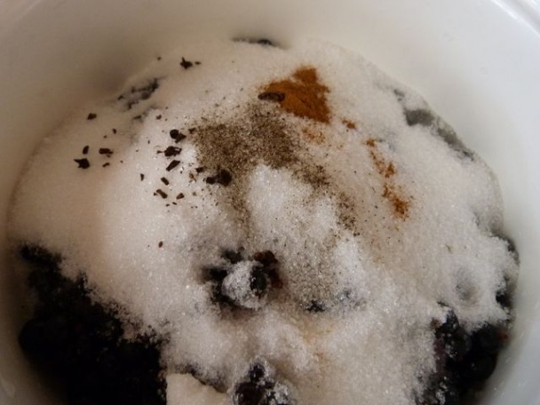 Džem z čiernych ríbezlí s čiernym korením (fotorecept) - obrázok 1