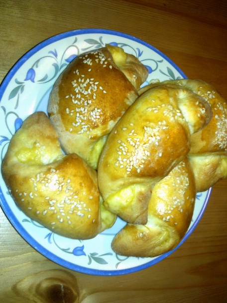 Syrové rožky z kysnutého cesta (fotorecept) - obrázok 7