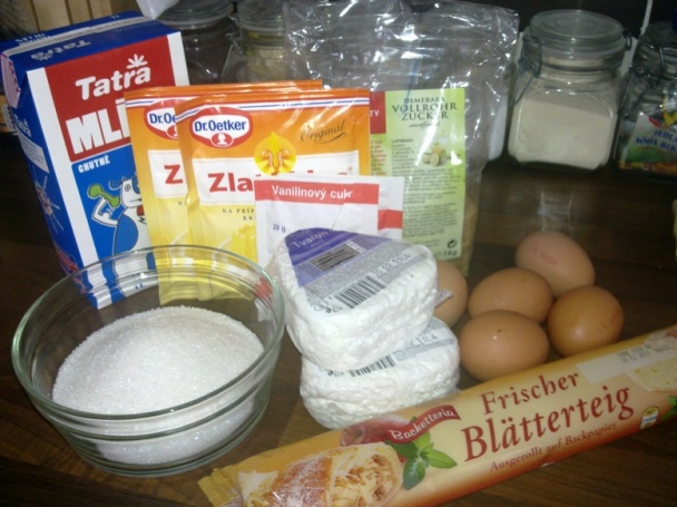 Tvarohový koláč v lístkovej vaničke (fotorecept) - obrázok 1