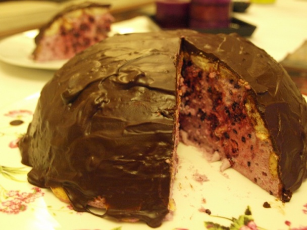 Černicová bomba s čokoládovou polevou - obrázok 5