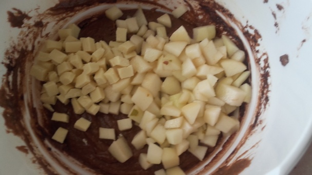 Hrušková bábovka s kúskami bielej čokolády (fotorecept) - obrázok 2