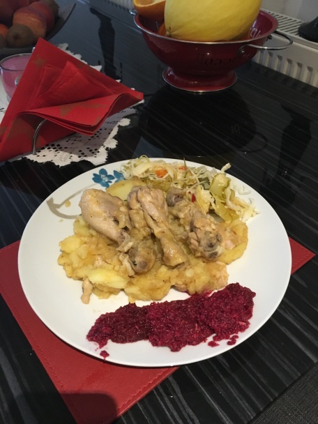 Kurča so zemiakmi v jednom hrnci (fotorecept) - obrázok 5